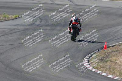 media/Apr-20-2025-AHRMA (Sun) [[393a79c373]]/Race/group 10 early race/Turn 4b/